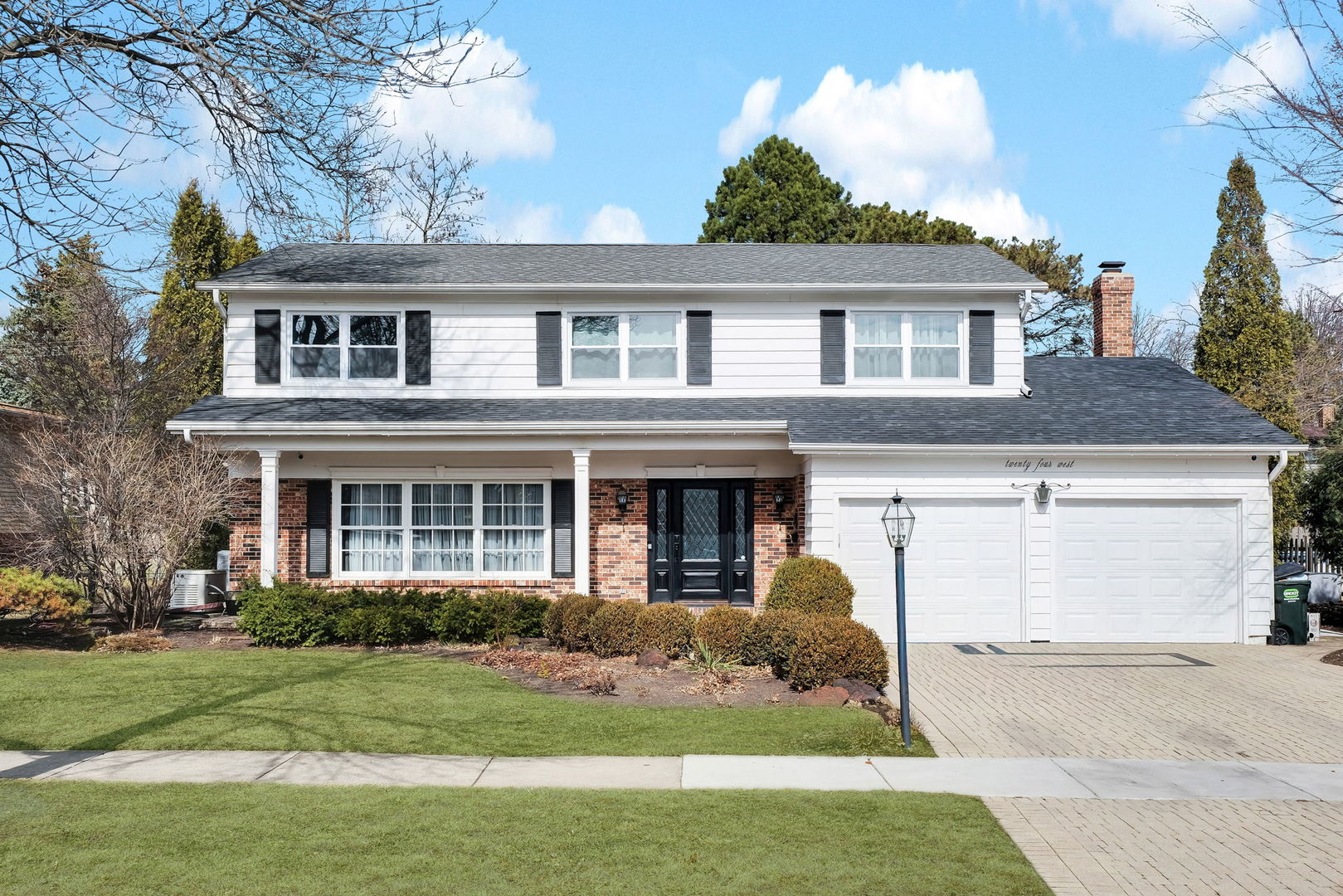 24 W Berkley Drive, Arlington Heights, IL 60004