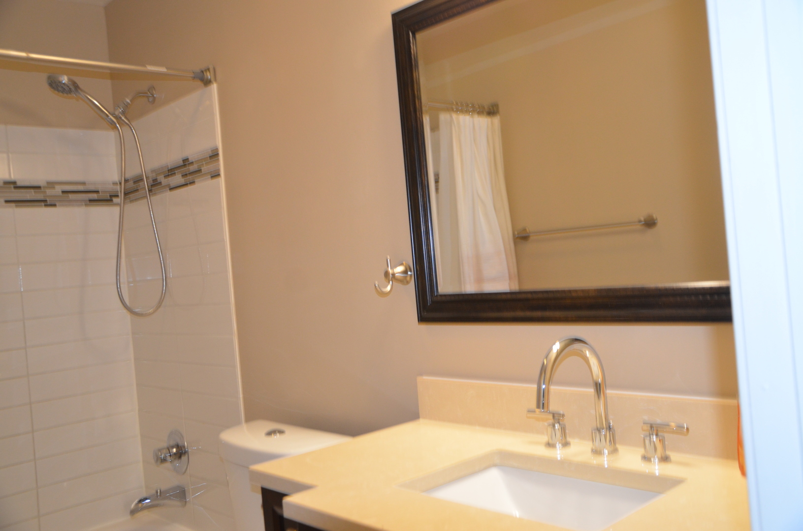 788 N Gary Avenue #103, Carol Stream, IL 60188