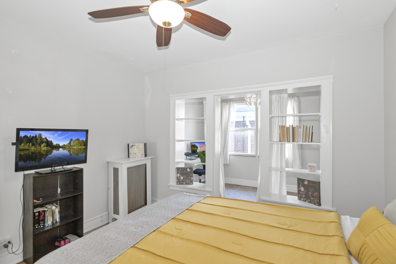 106 S SCOVILLE Avenue #2B, Oak Park, IL 60302