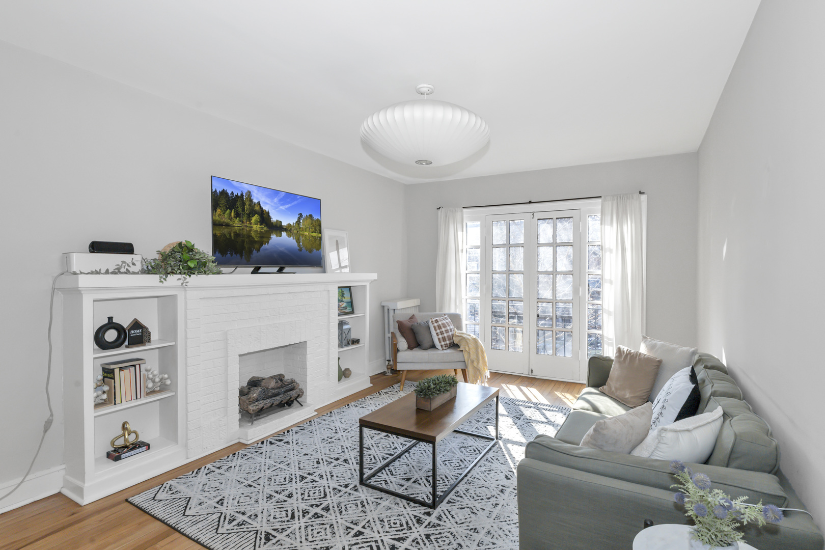 106 S SCOVILLE Avenue #2B, Oak Park, IL 60302