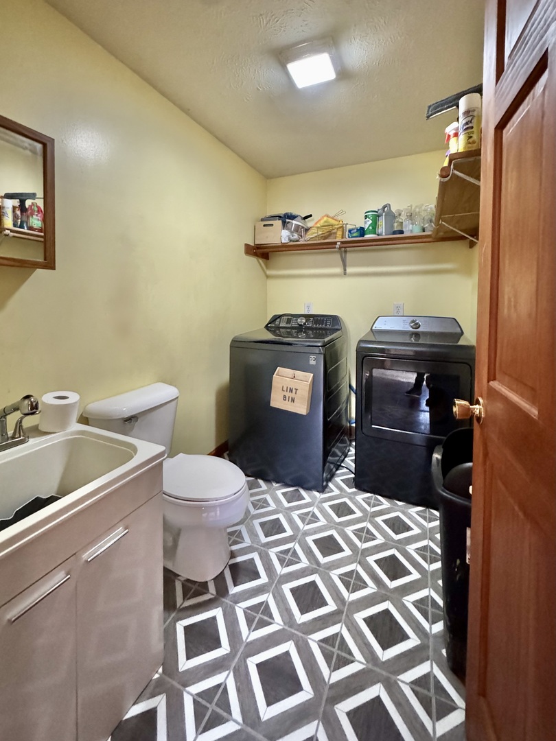 416 N Kathleen Street, Stanford, IL 61774