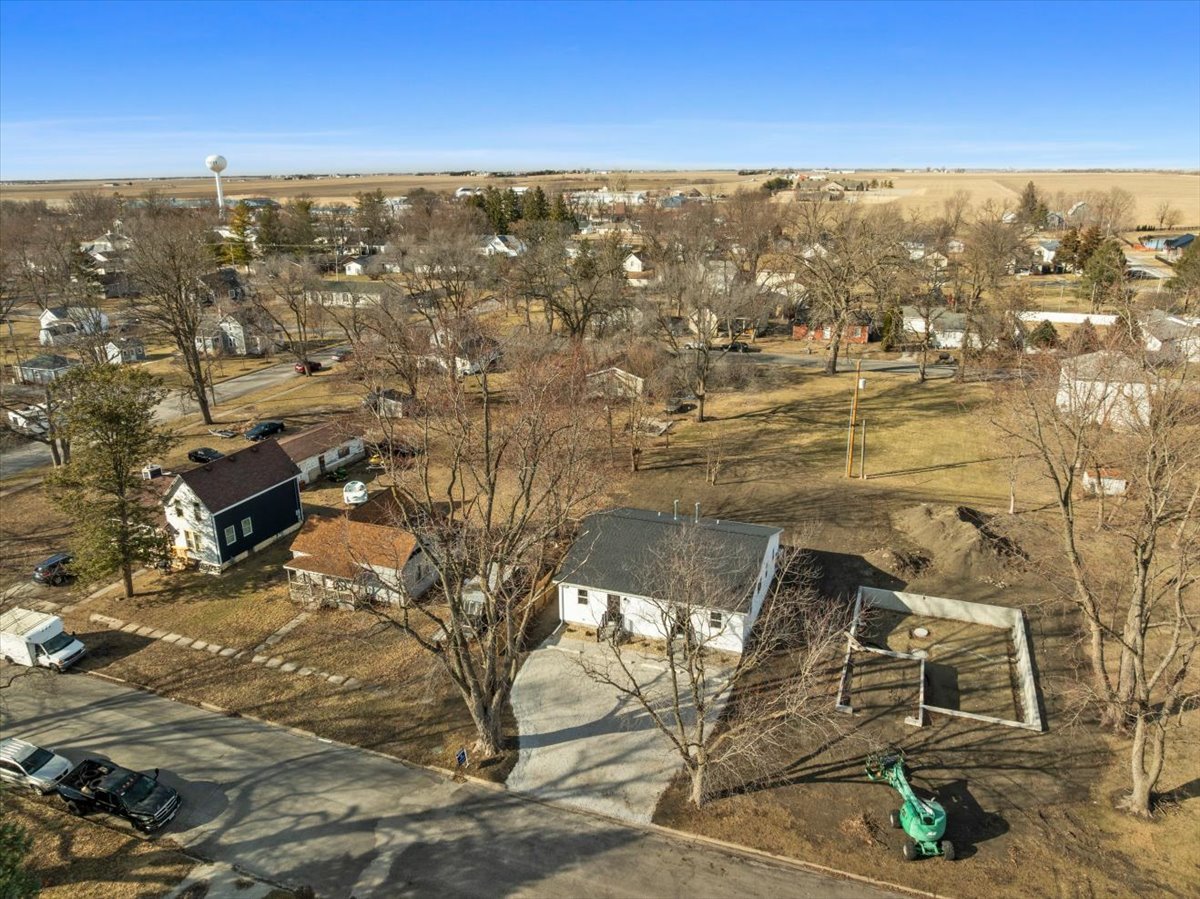 313 E Martin Street, Forrest, IL 61741