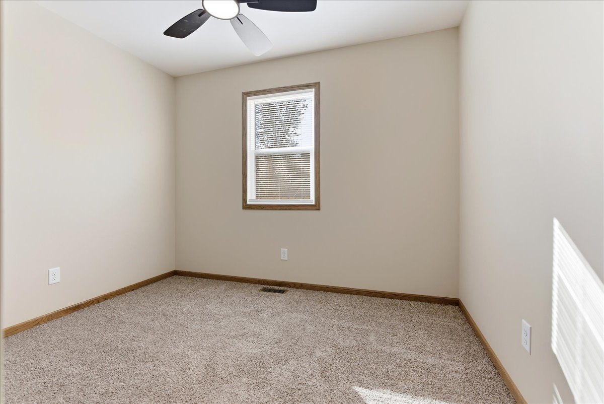 313 E Martin Street, Forrest, IL 61741