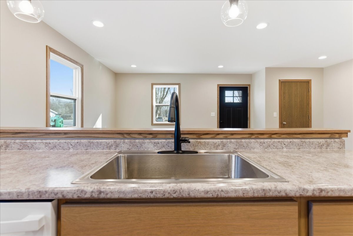 313 E Martin Street, Forrest, IL 61741