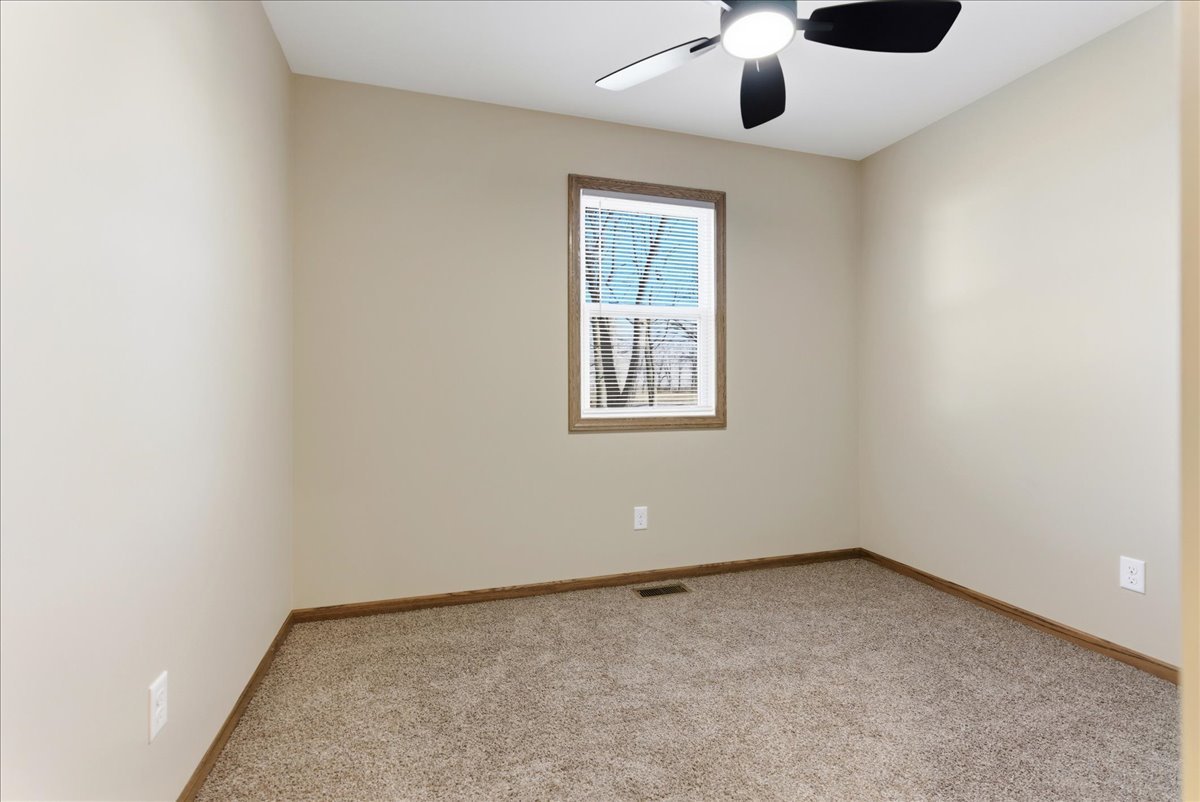 313 E Martin Street, Forrest, IL 61741