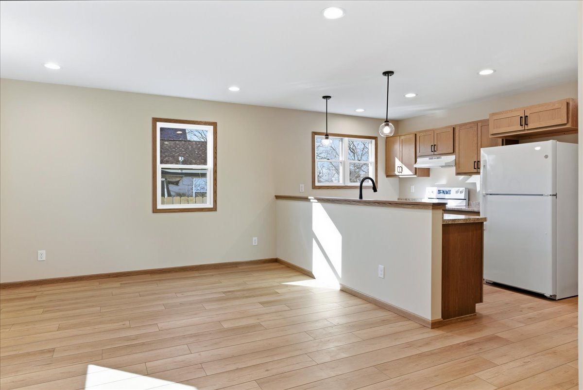 313 E Martin Street, Forrest, IL 61741