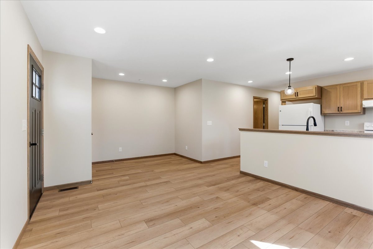 313 E Martin Street, Forrest, IL 61741