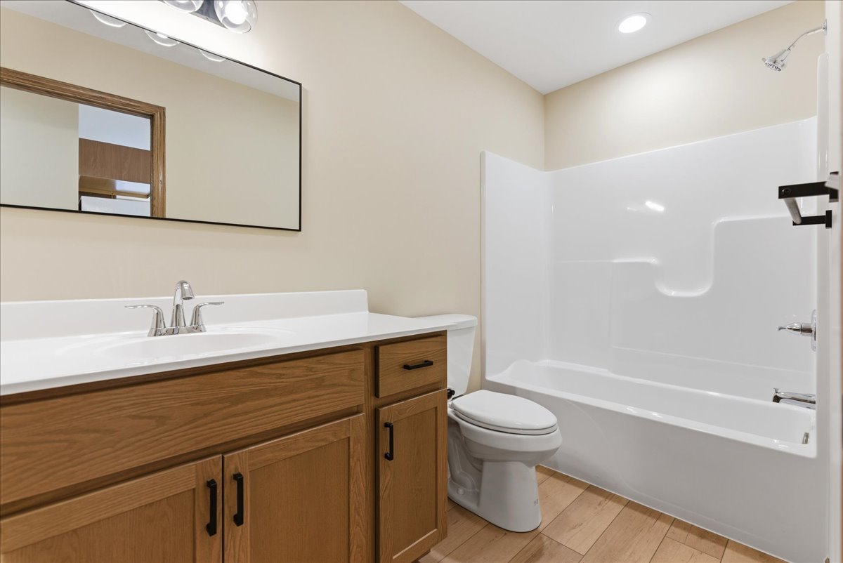 313 E Martin Street, Forrest, IL 61741