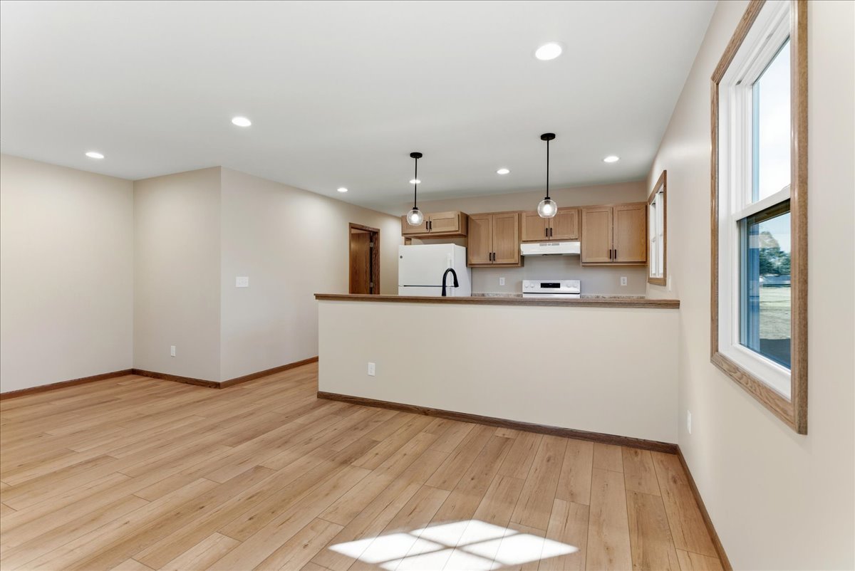 313 E Martin Street, Forrest, IL 61741