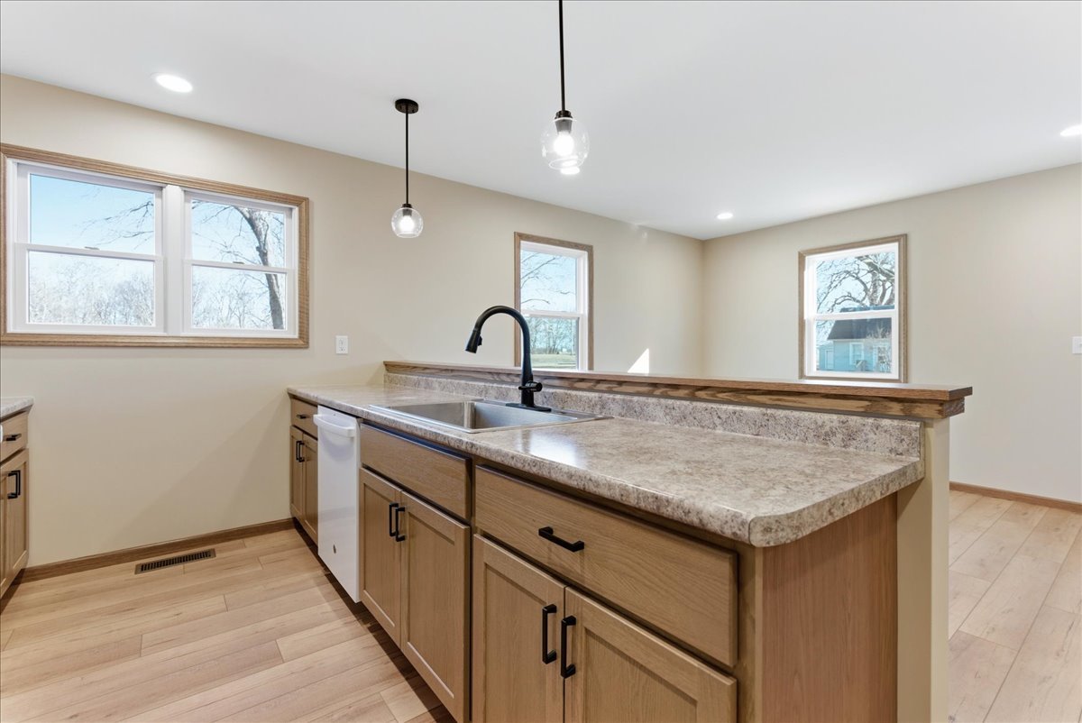 313 E Martin Street, Forrest, IL 61741