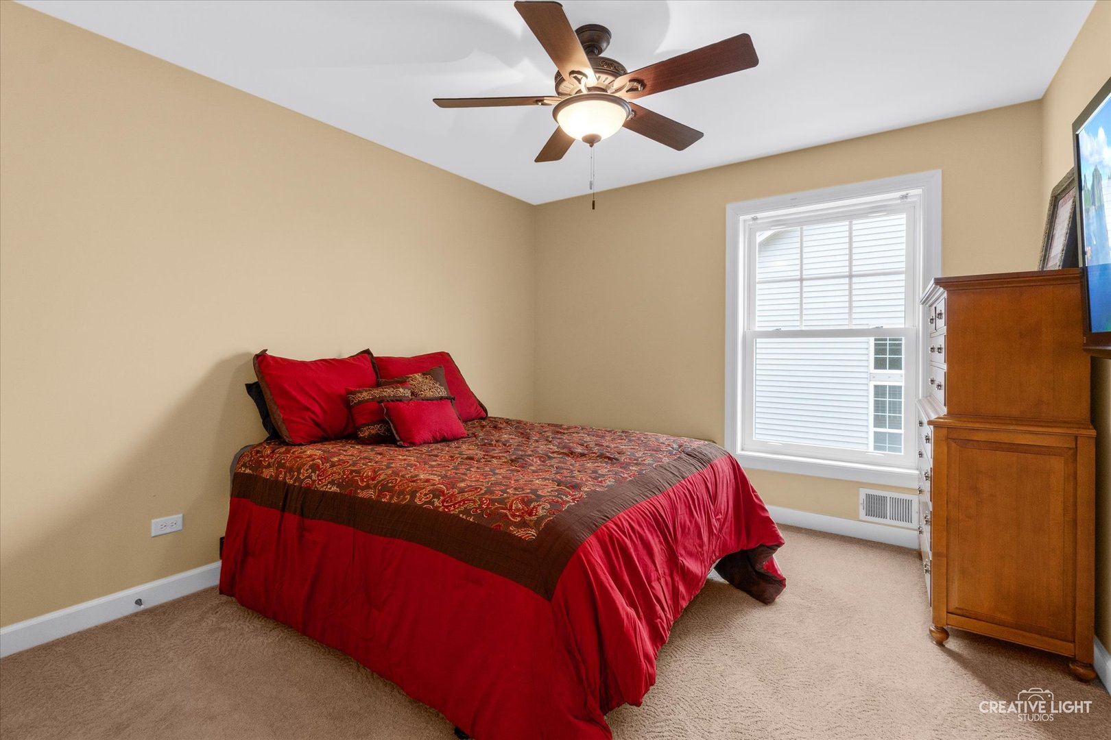 931 Patriot Parkway, Elburn, IL 60119