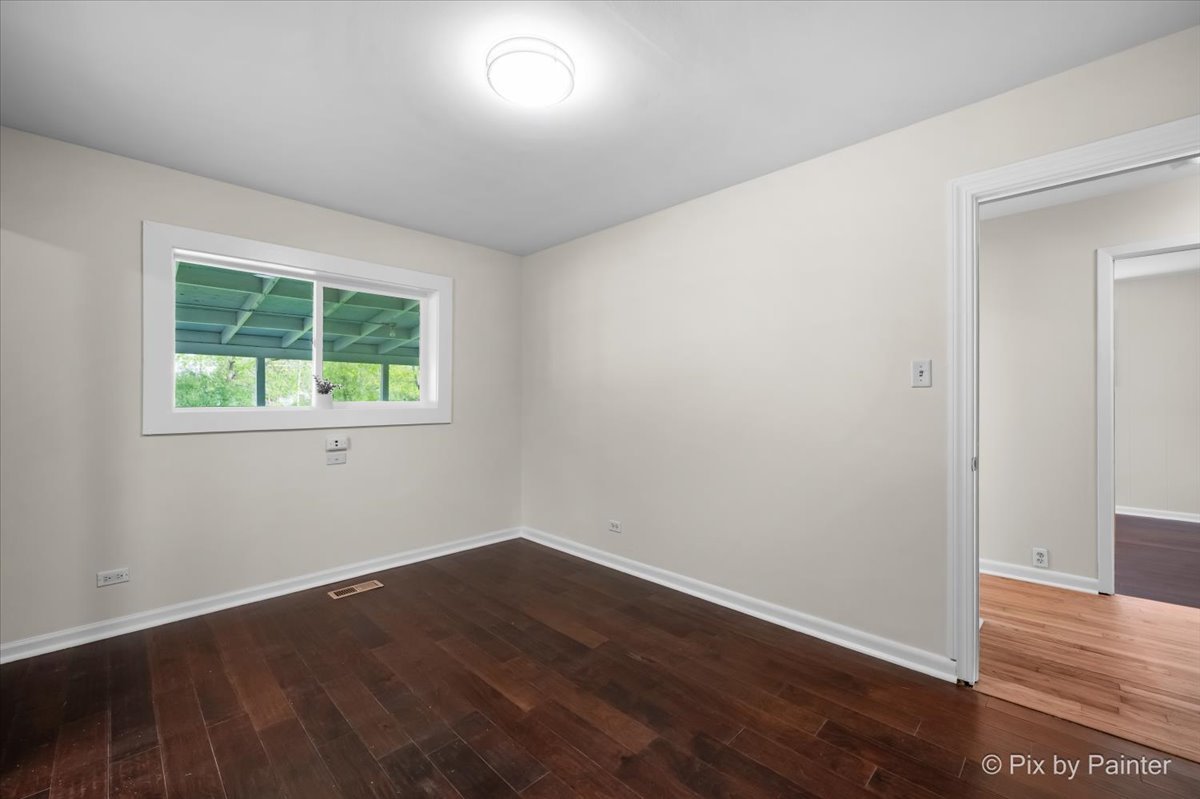 985 Aspen Street, Hoffman Estates, IL 60169