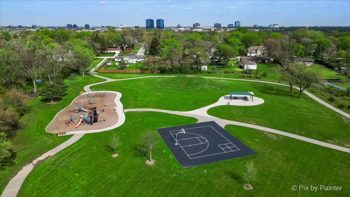 985 Aspen Street, Hoffman Estates, IL 60169