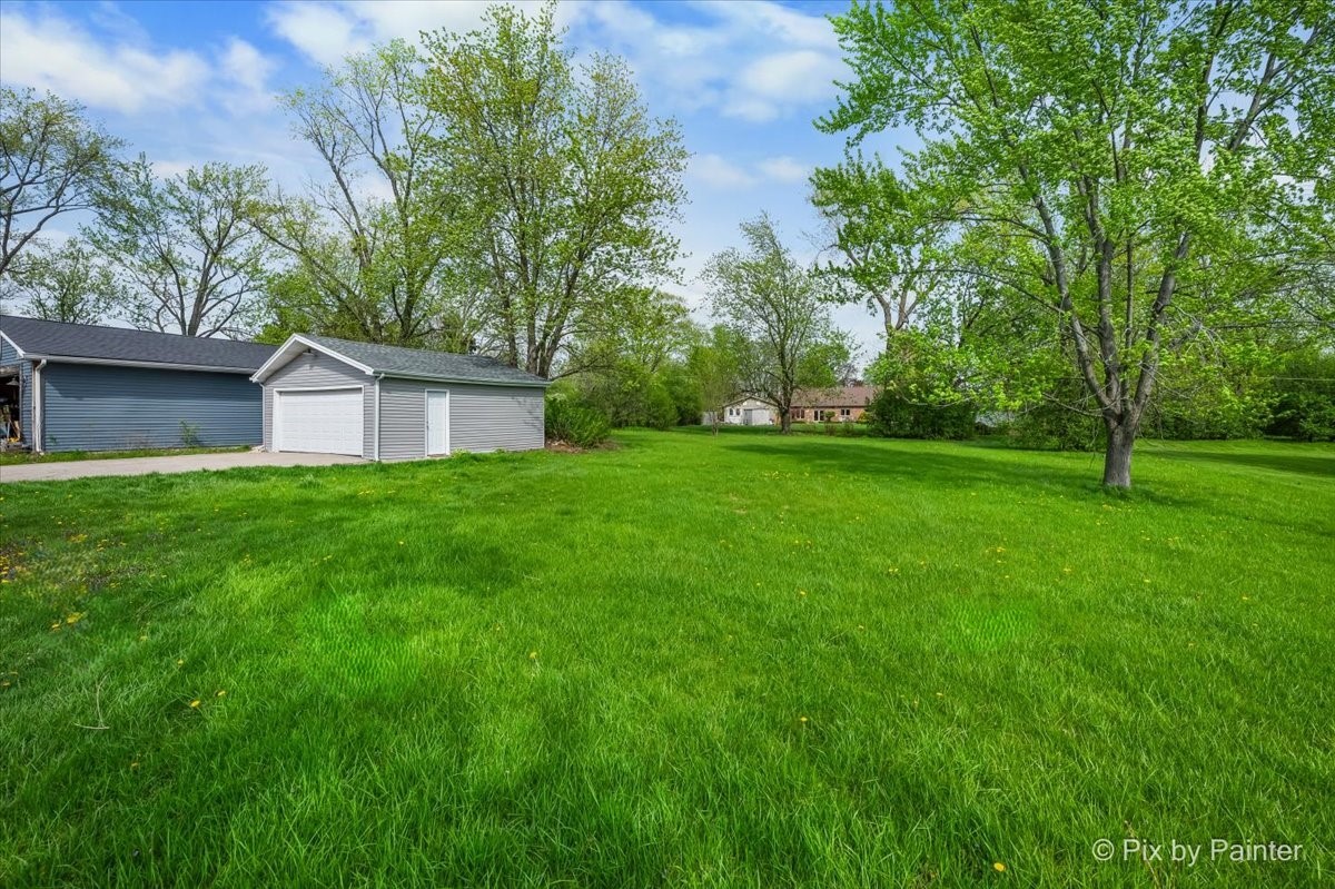 985 Aspen Street, Hoffman Estates, IL 60169