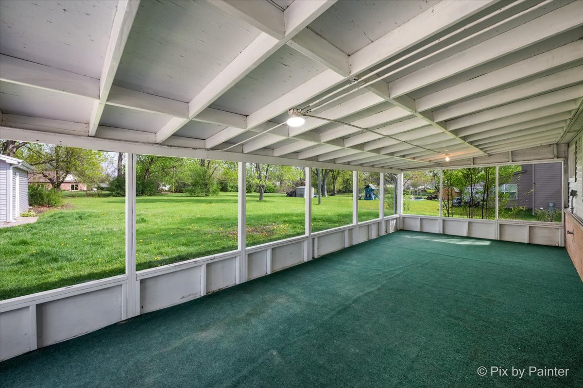 985 Aspen Street, Hoffman Estates, IL 60169