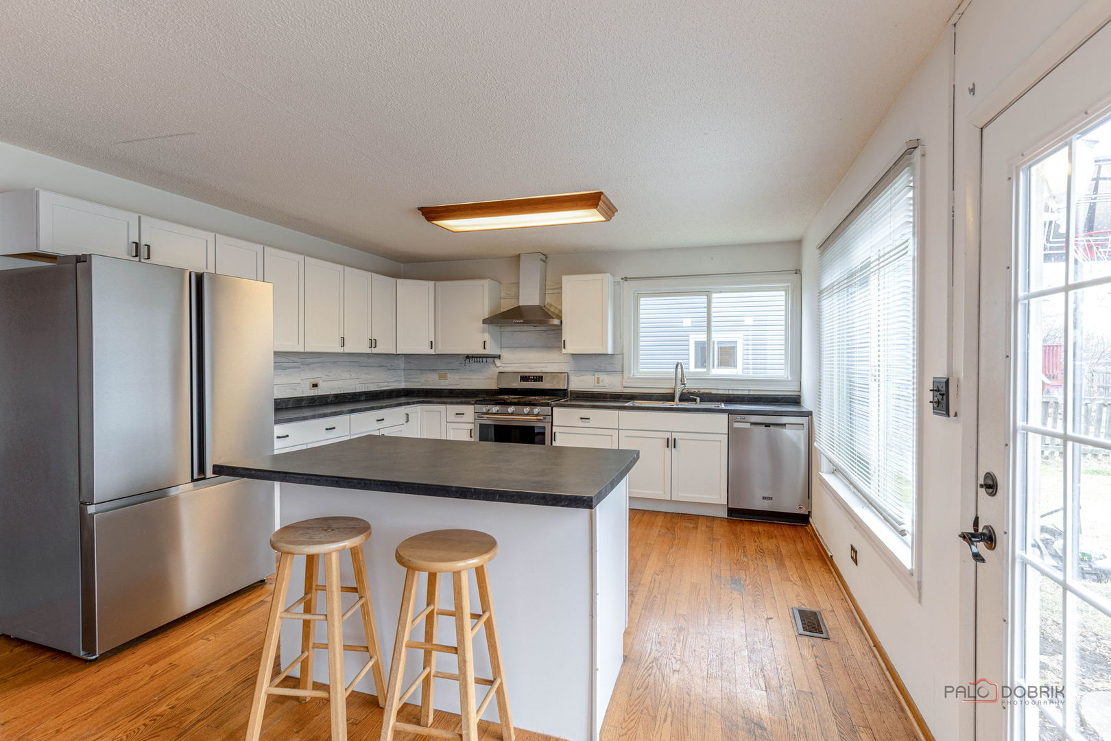 1261 Hialeah Lane, Hanover Park, IL 60133