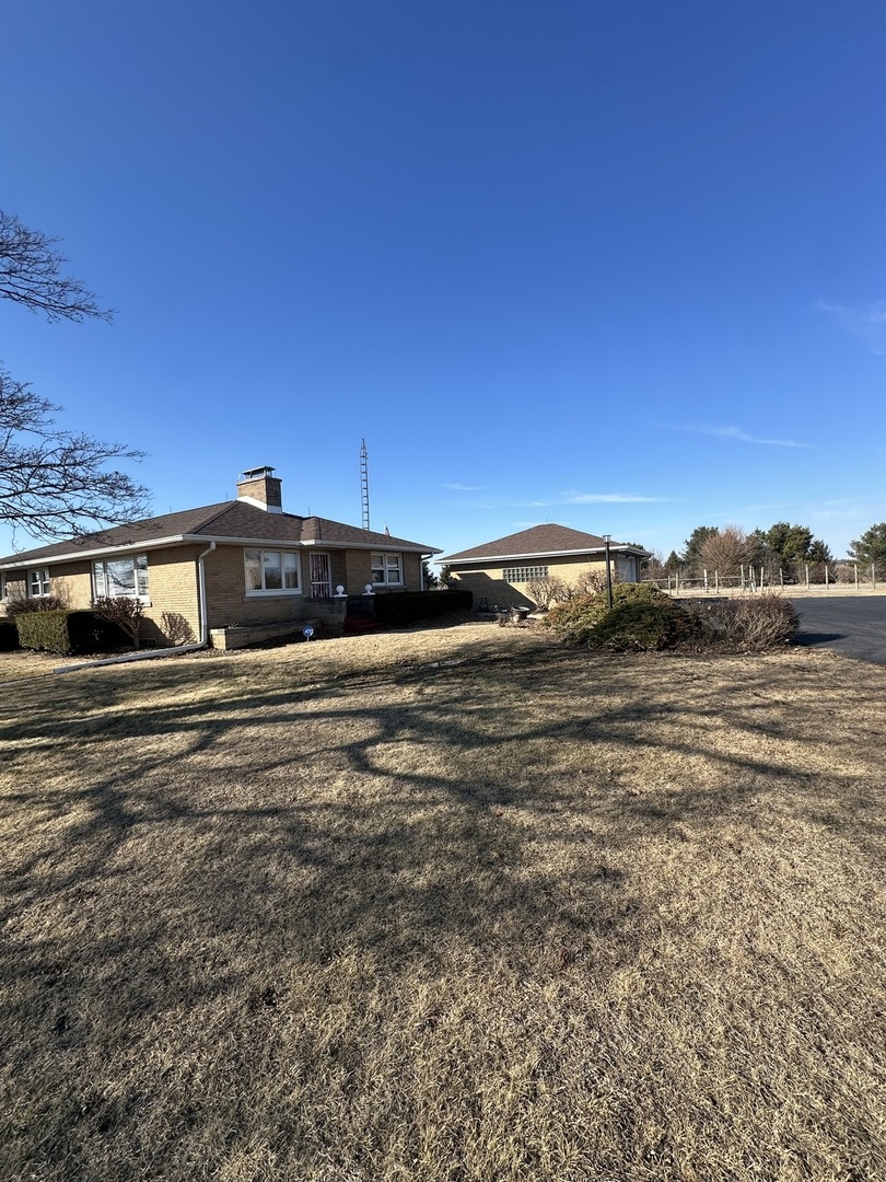 29428 E 500 North Road, Leroy, IL 61752