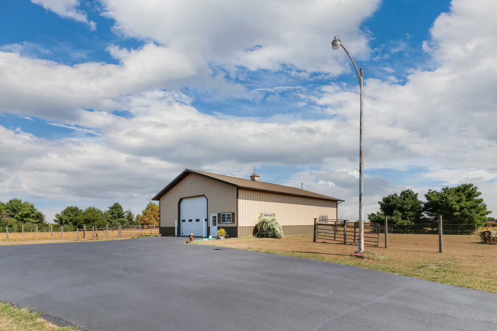 29428 E 500 North Road, Leroy, IL 61752