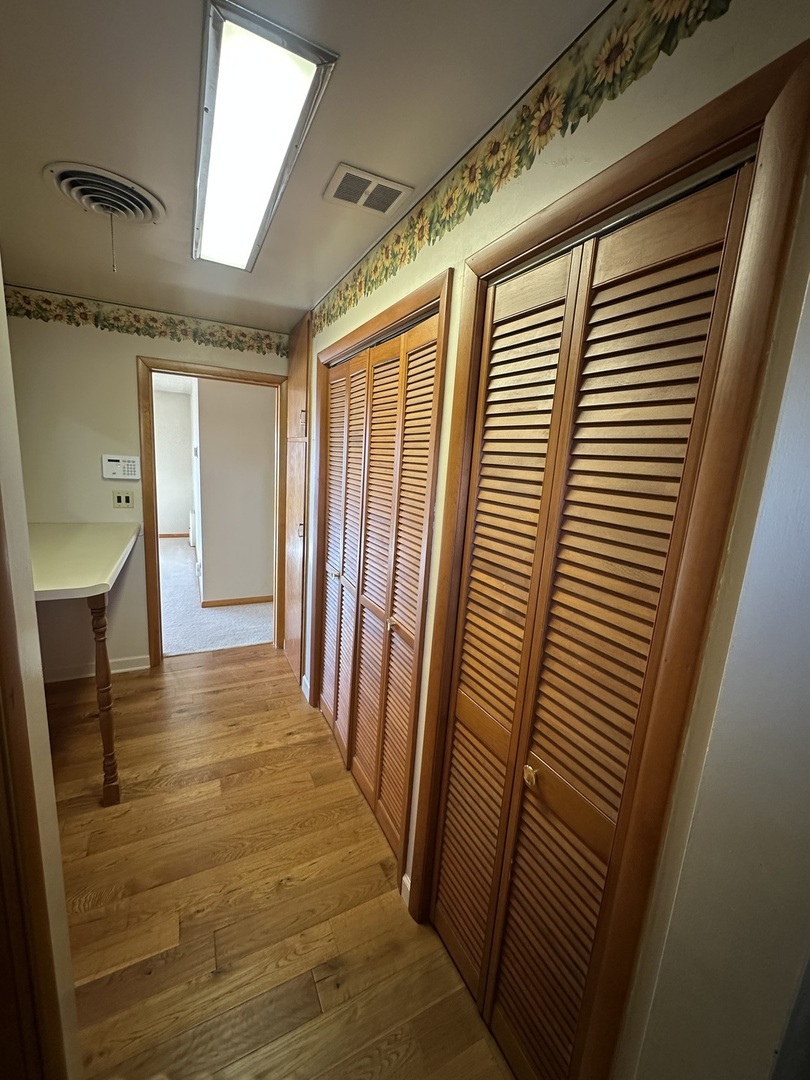 29428 E 500 North Road, Leroy, IL 61752