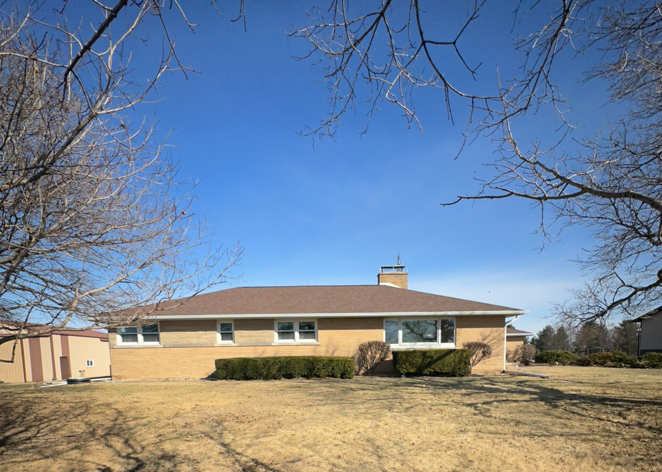 29428 E 500 North Road, Leroy, IL 61752