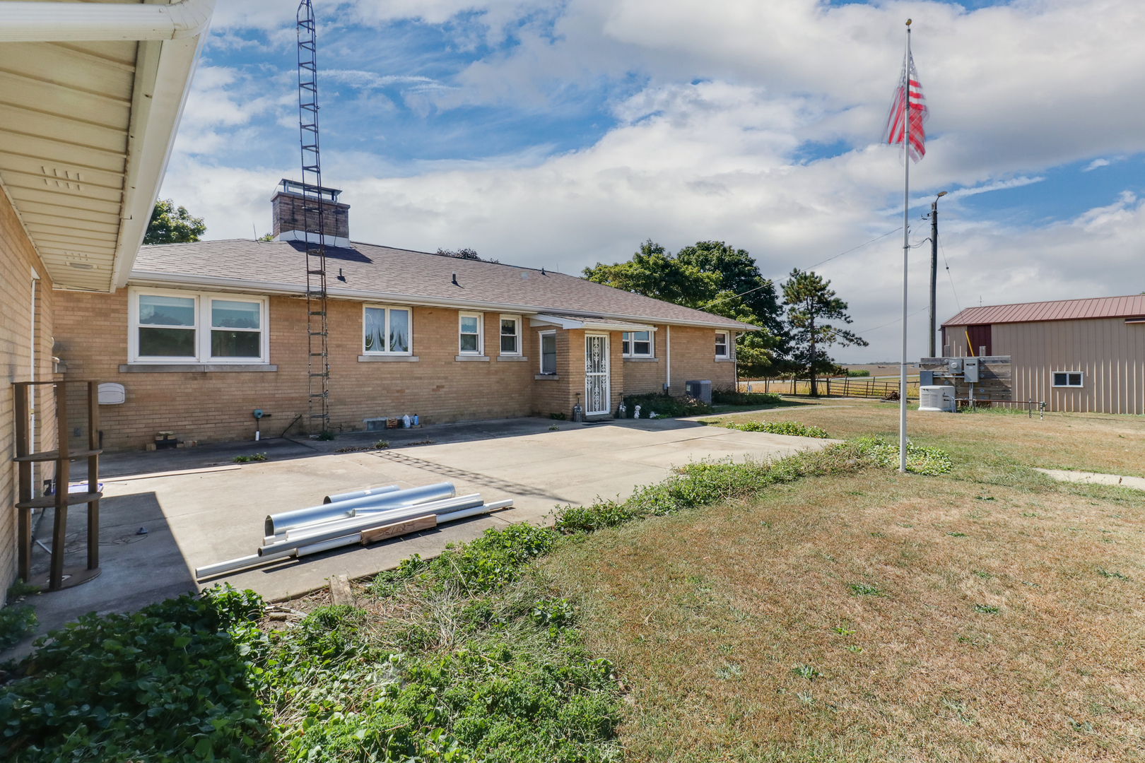 29428 E 500 North Road, Leroy, IL 61752