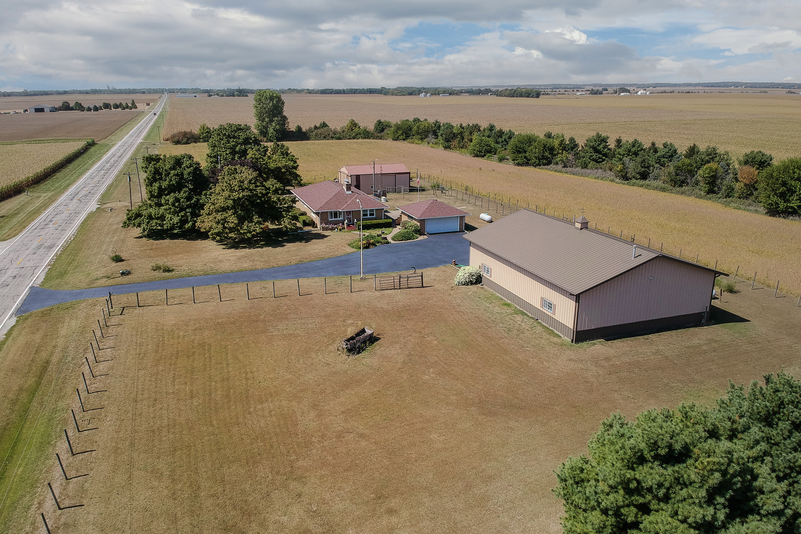 29428 E 500 North Road, Leroy, IL 61752