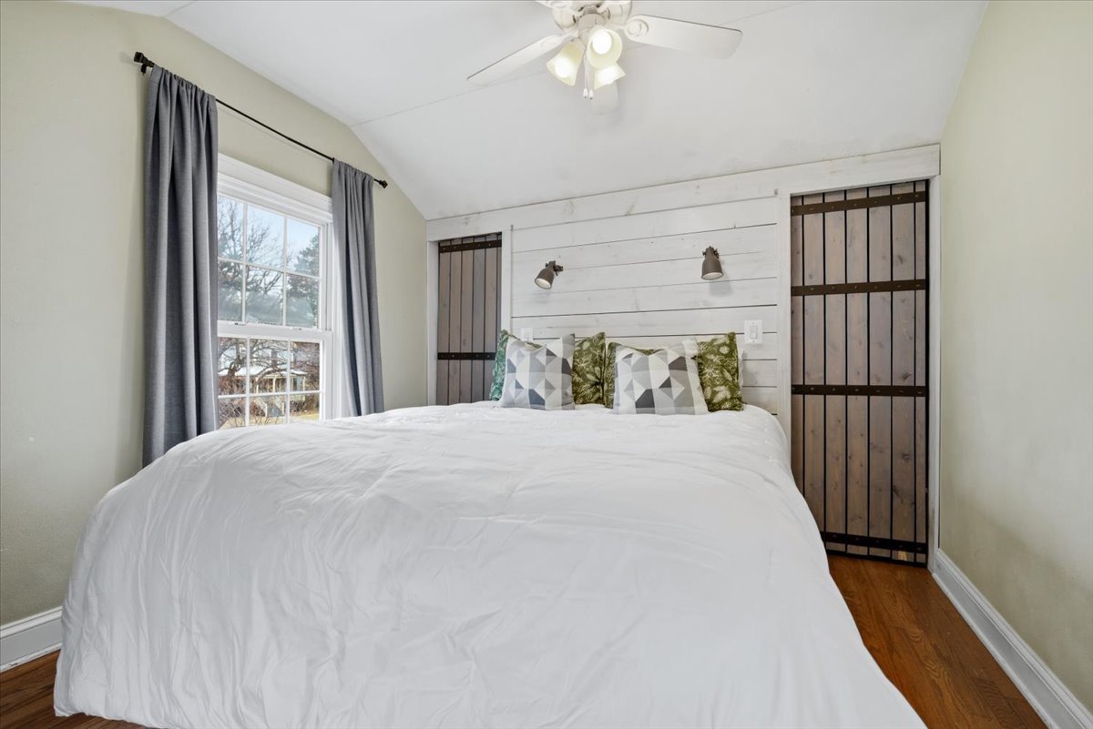 511 E Chestnut Street, Bloomington, IL 61701