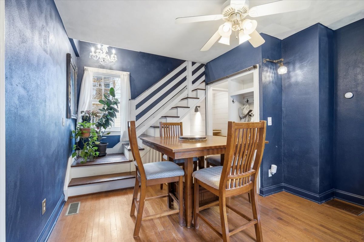 511 E Chestnut Street, Bloomington, IL 61701