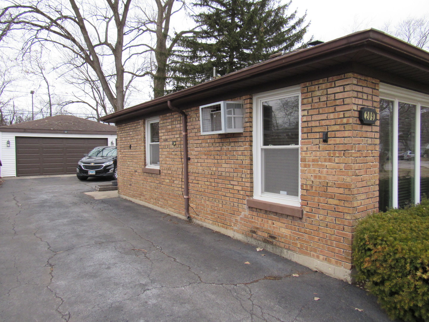 209 Miami Street, Park Forest, IL 60466