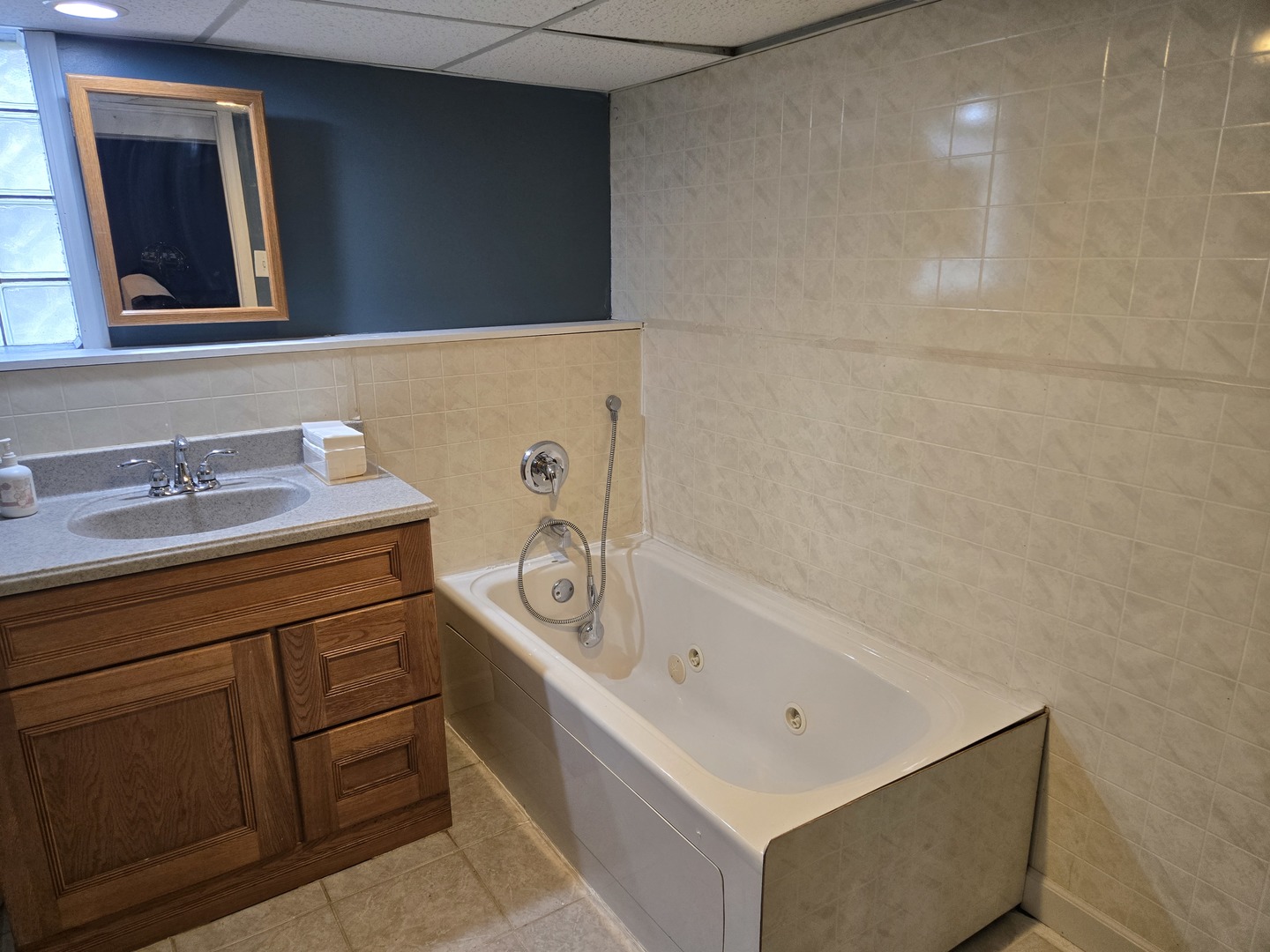 15035 Harding Avenue, Midlothian, IL 60445