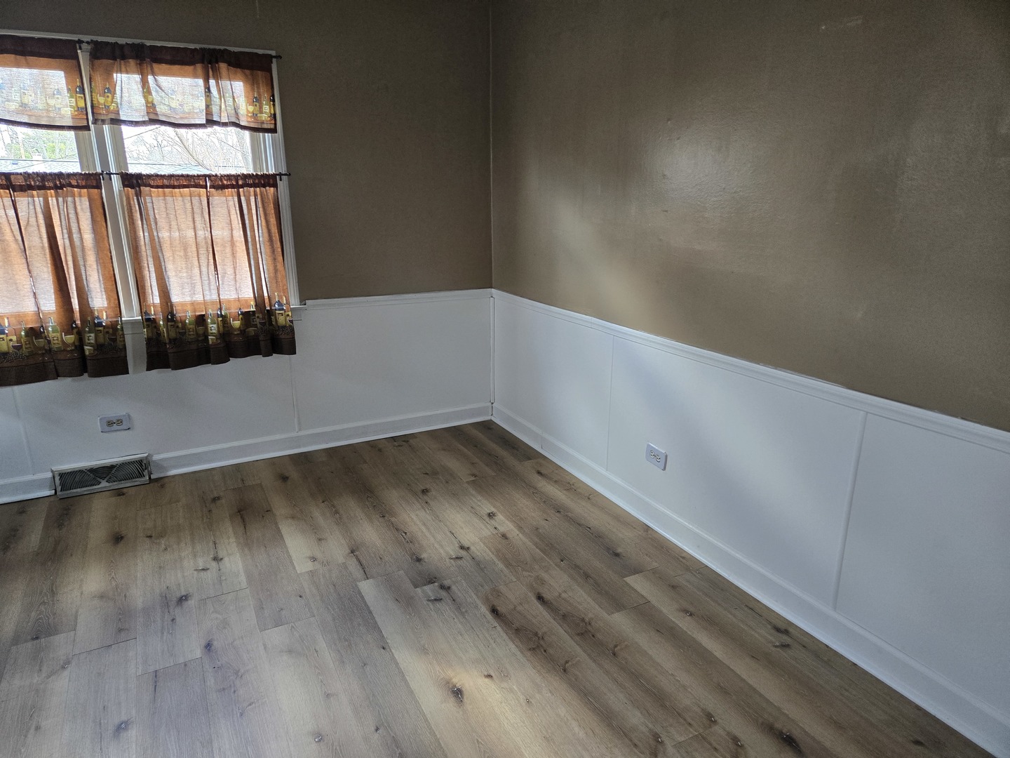 15035 Harding Avenue, Midlothian, IL 60445