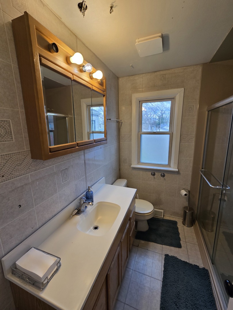 15035 Harding Avenue, Midlothian, IL 60445