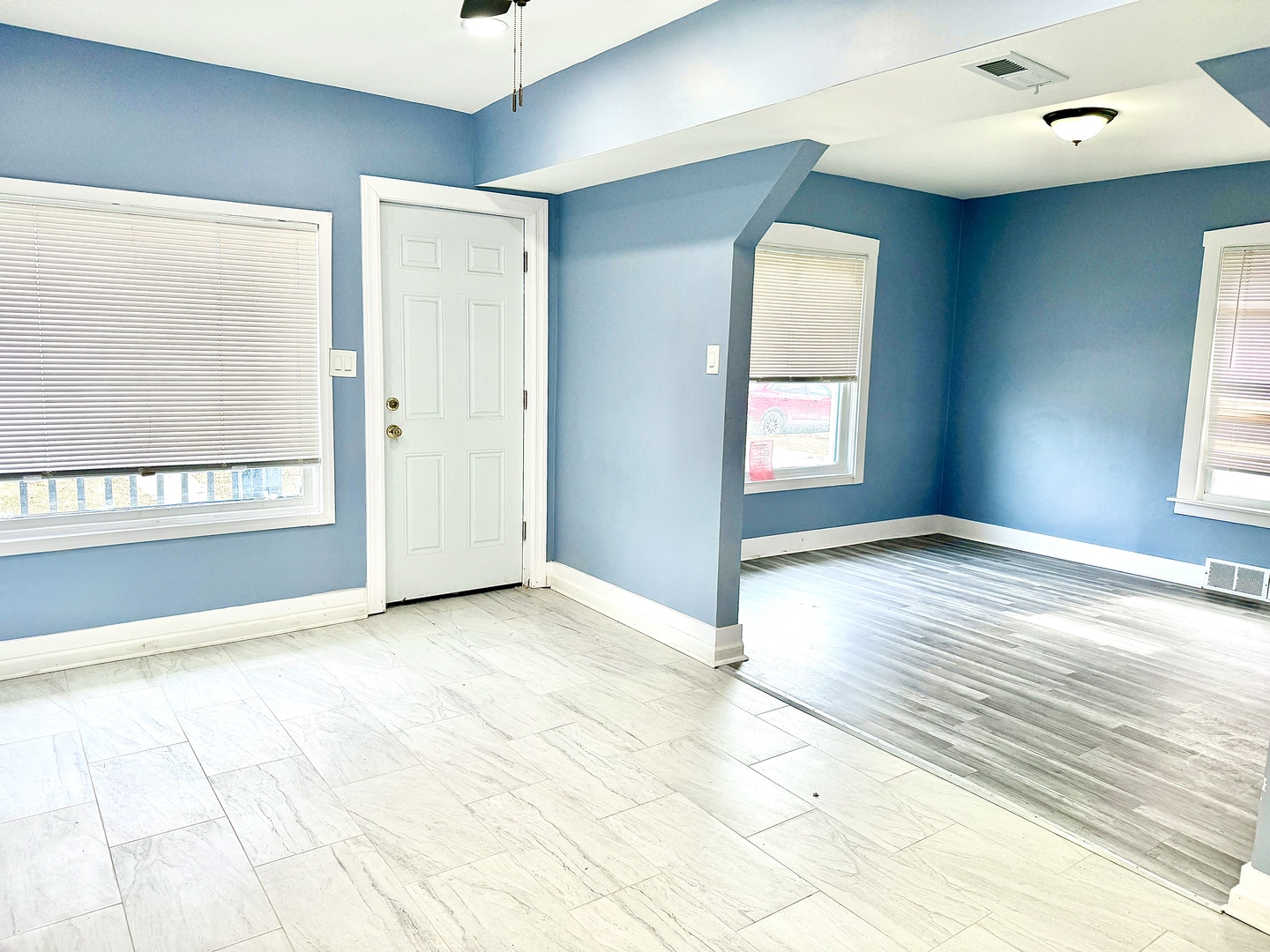 324 22nd Avenue, Bellwood, IL 60104