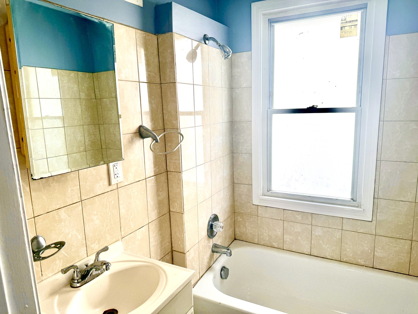 324 22nd Avenue, Bellwood, IL 60104