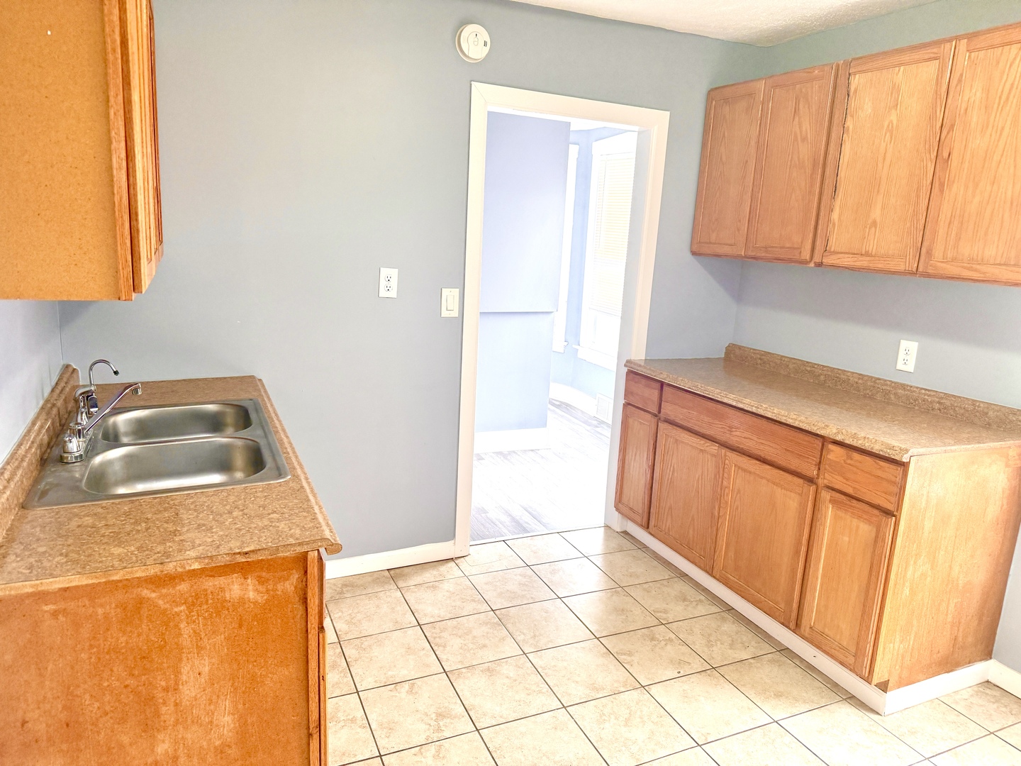 324 22nd Avenue, Bellwood, IL 60104