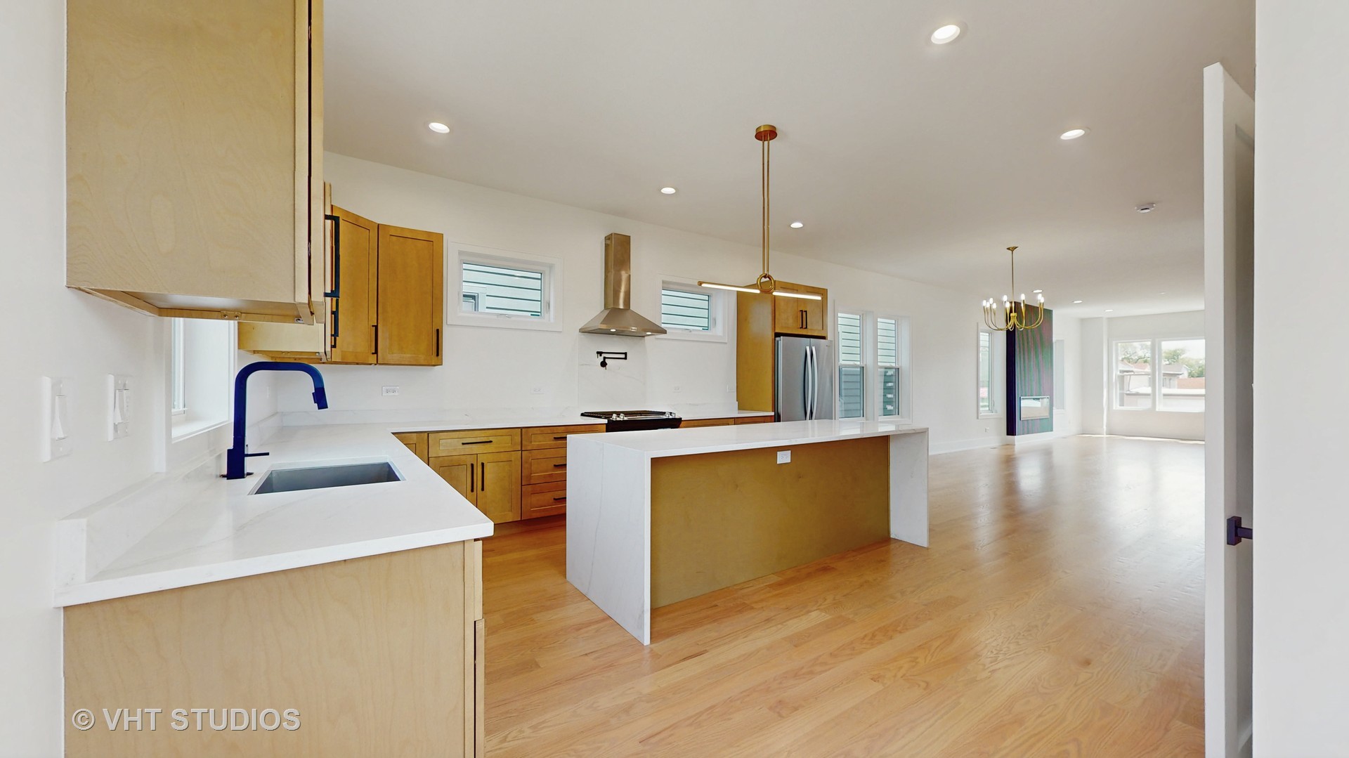 2846 N Sayre Avenue, Chicago, IL 60634