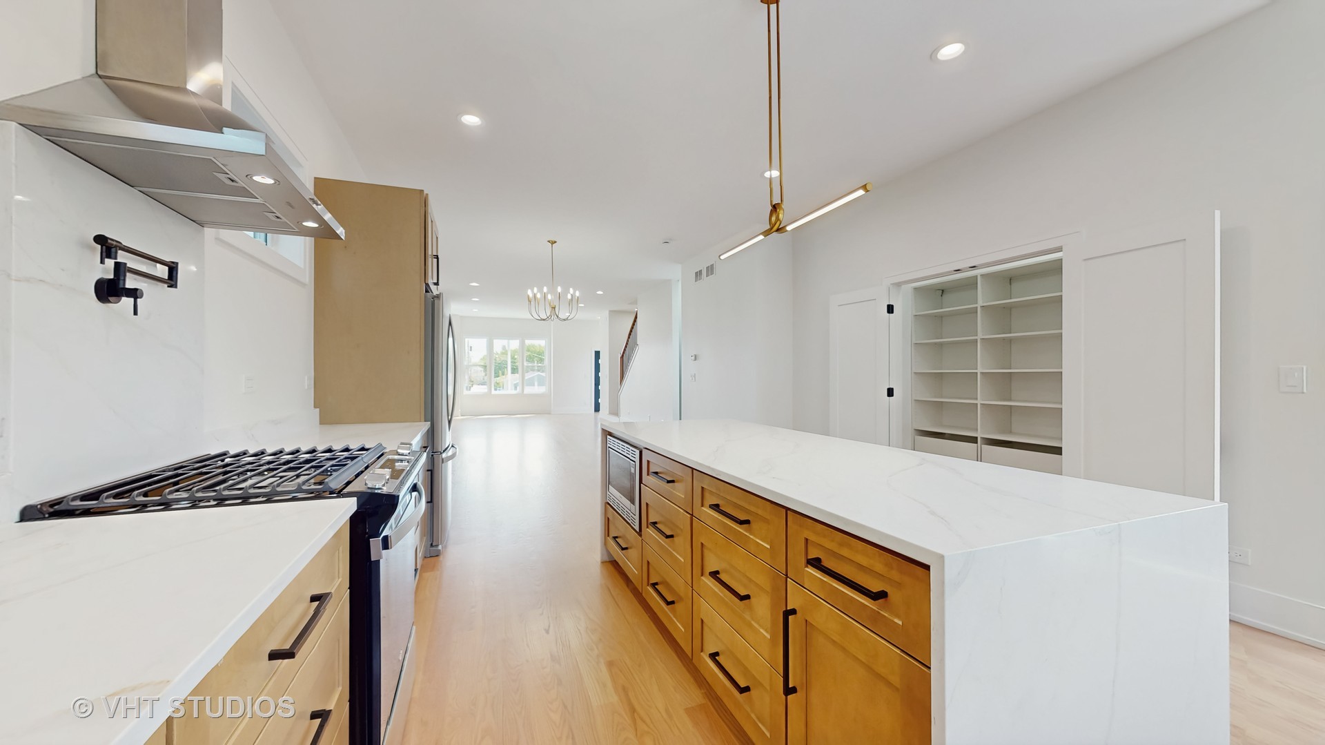 2846 N Sayre Avenue, Chicago, IL 60634