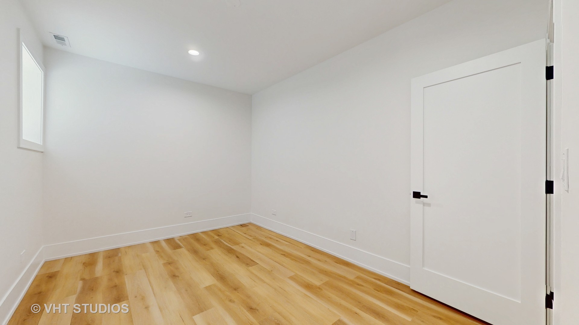 2846 N Sayre Avenue, Chicago, IL 60634