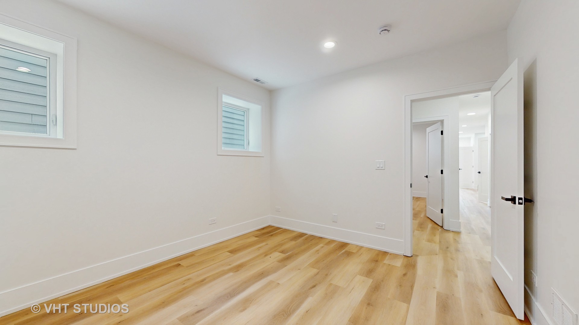 2846 N Sayre Avenue, Chicago, IL 60634