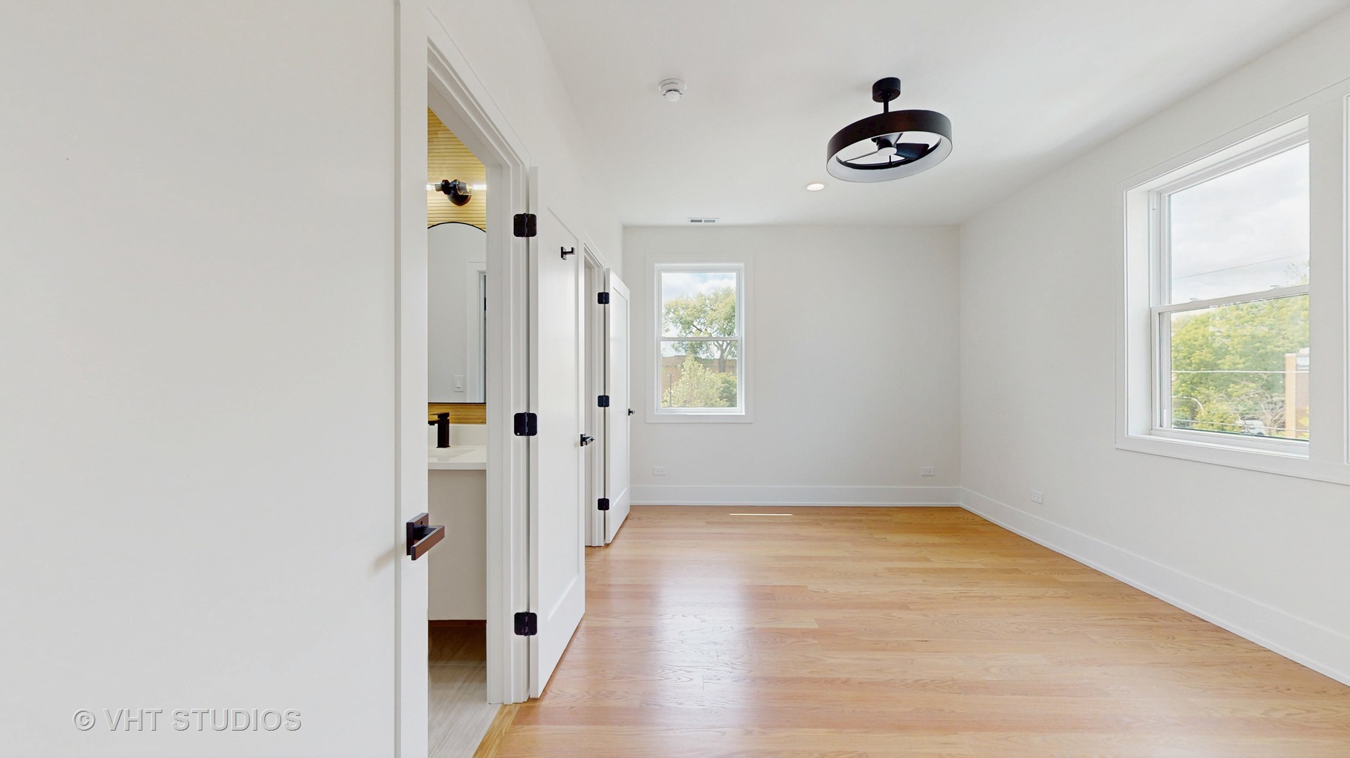 2846 N Sayre Avenue, Chicago, IL 60634