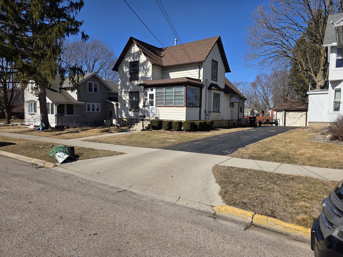 427 W Hurlbut Avenue, Belvidere, IL 61008