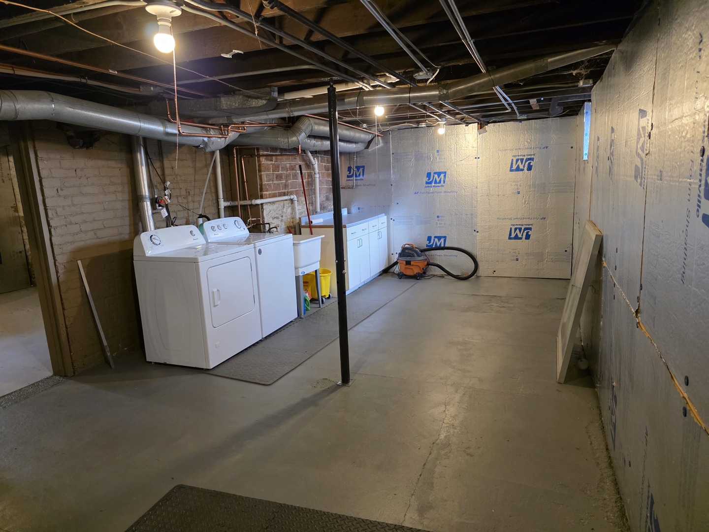 427 W Hurlbut Avenue, Belvidere, IL 61008