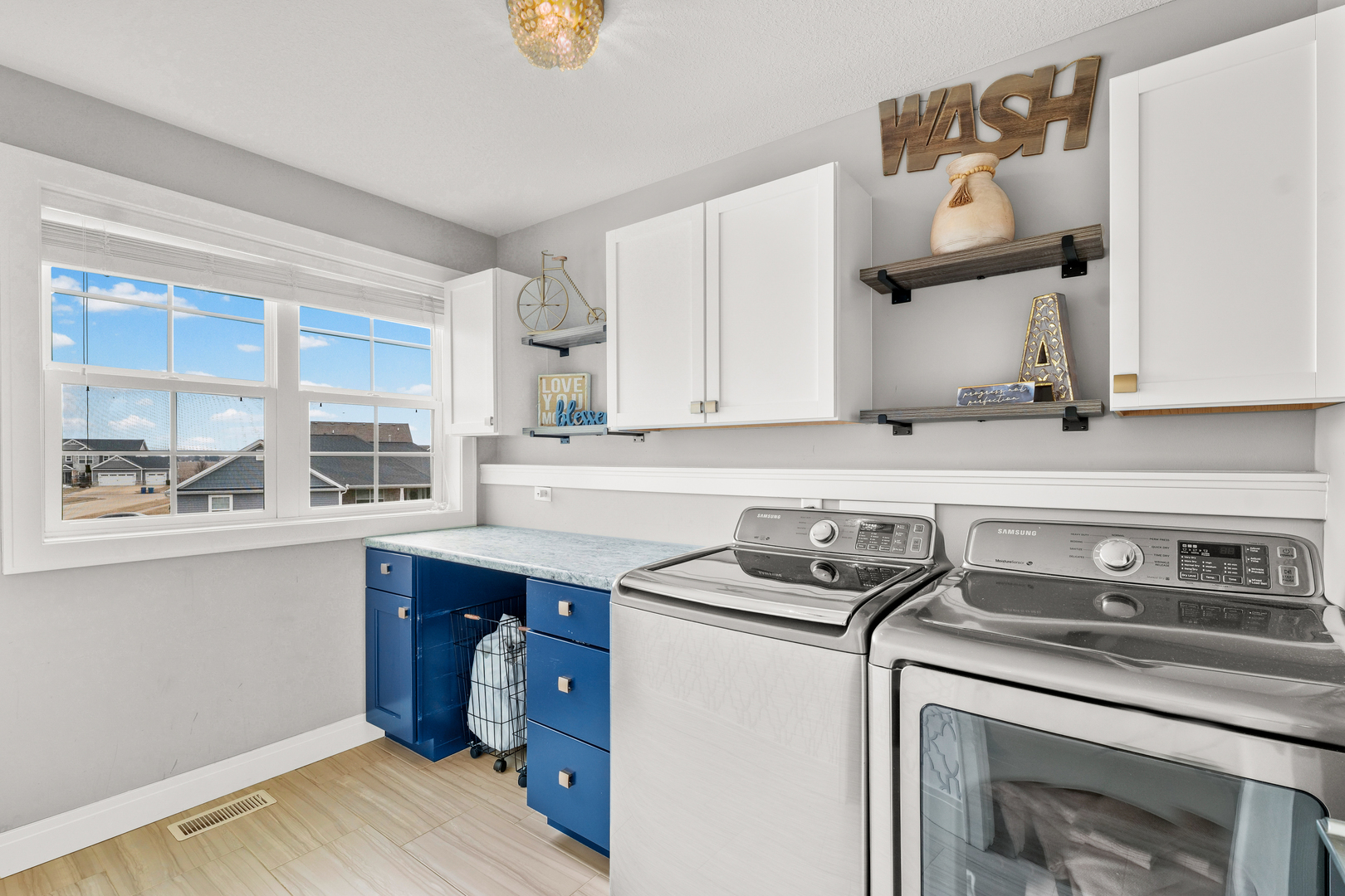 3901 Freedom Boulevard, Champaign, IL 61822