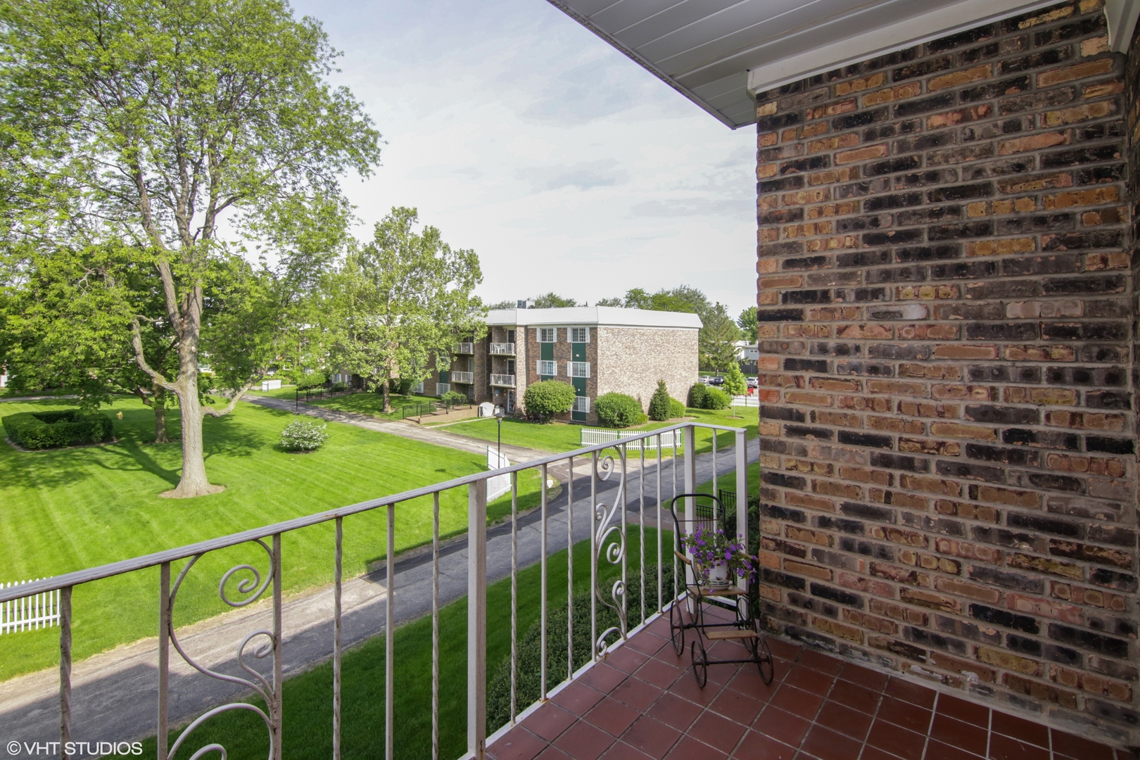 1619 N Windsor Drive #310, Arlington Heights, IL 60004