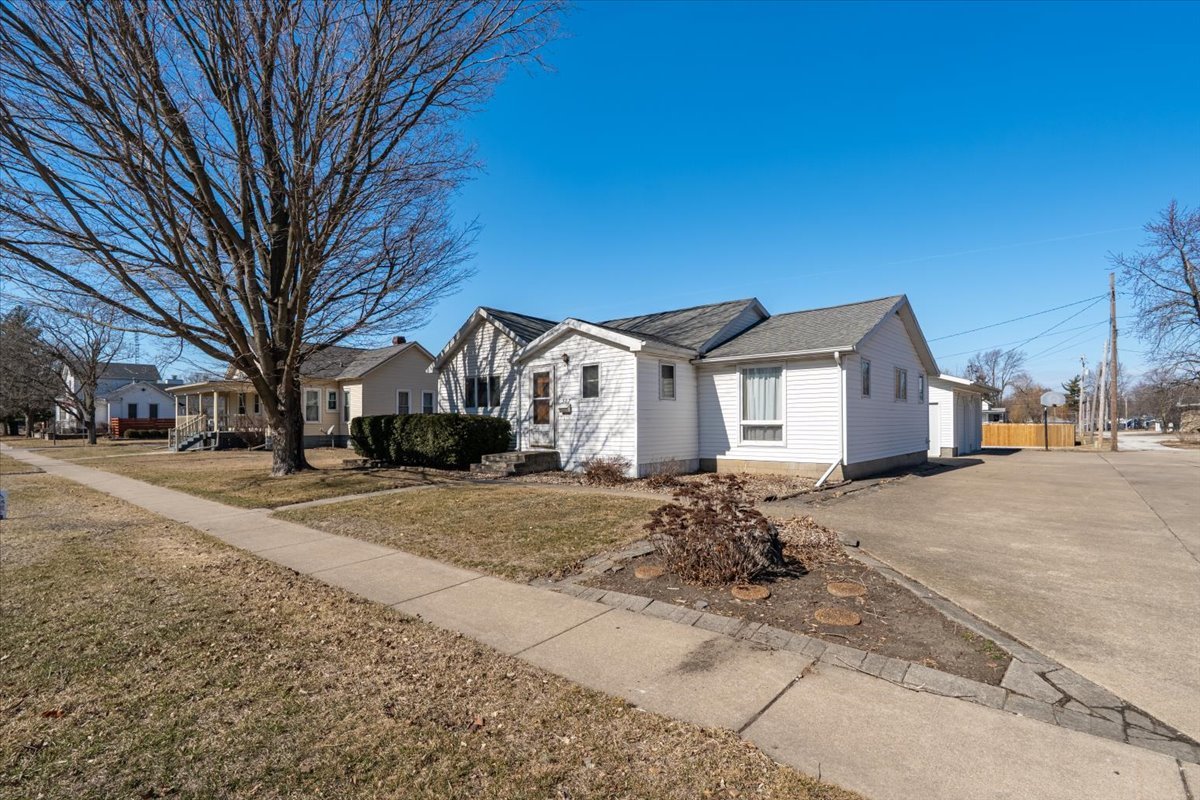 507 E Cemetery Street, Chenoa, IL 61726