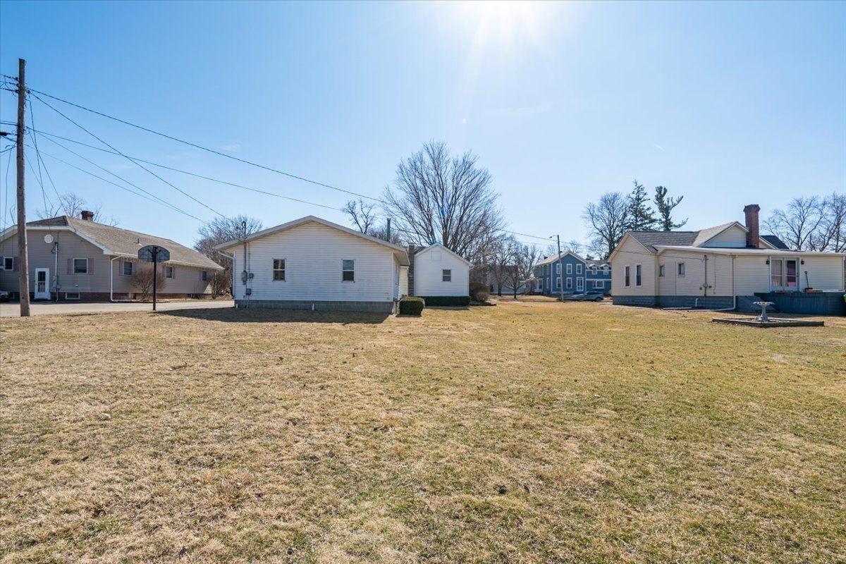 507 E Cemetery Street, Chenoa, IL 61726