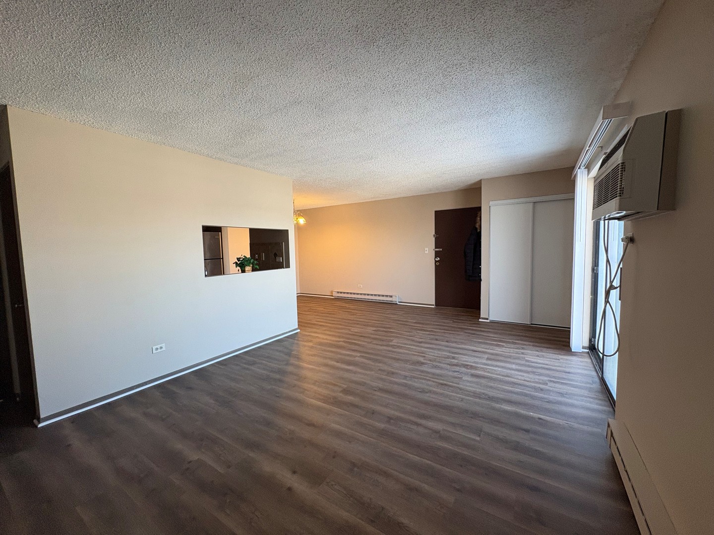 206 W Division Street #L, Villa Park, IL 60181