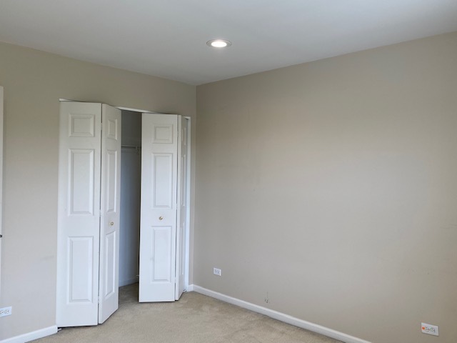 372 Pine Lake Circle, Vernon Hills, IL 60061