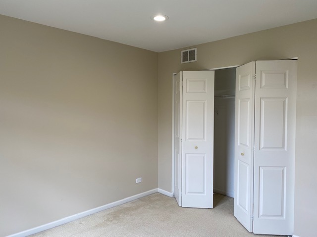 372 Pine Lake Circle, Vernon Hills, IL 60061