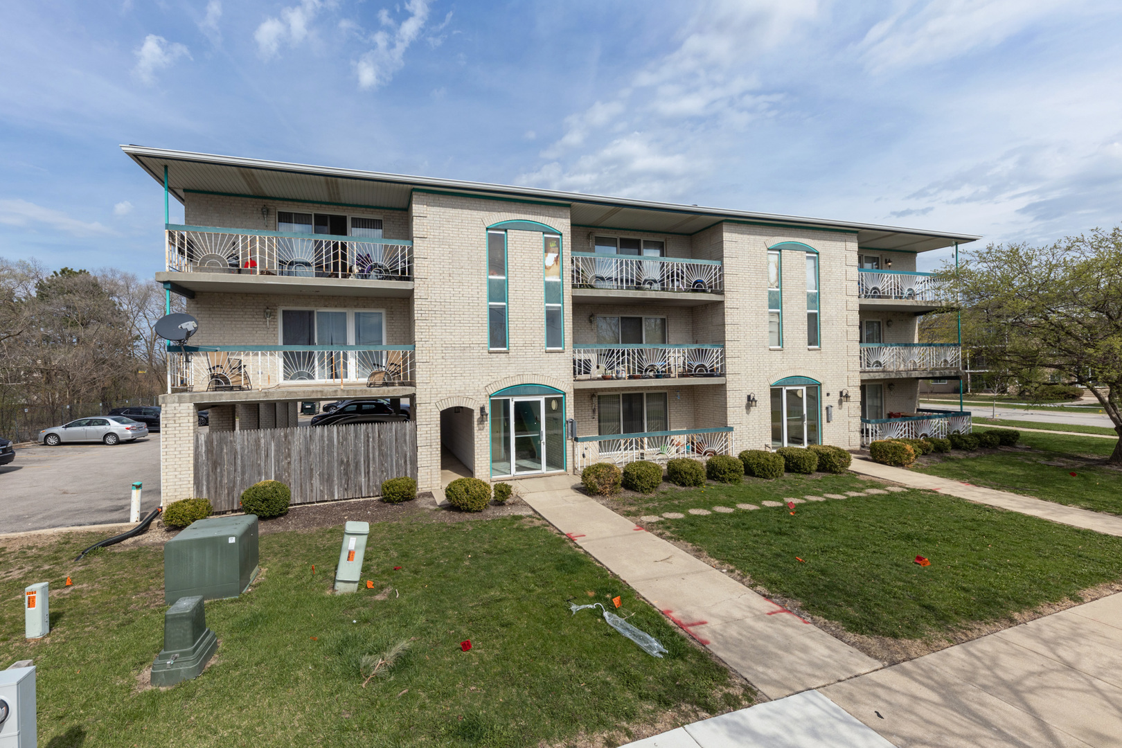 Naperville, IL 60563